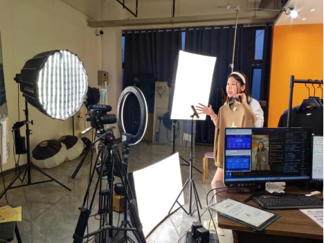 1697768916470529.jpg 2.jpg